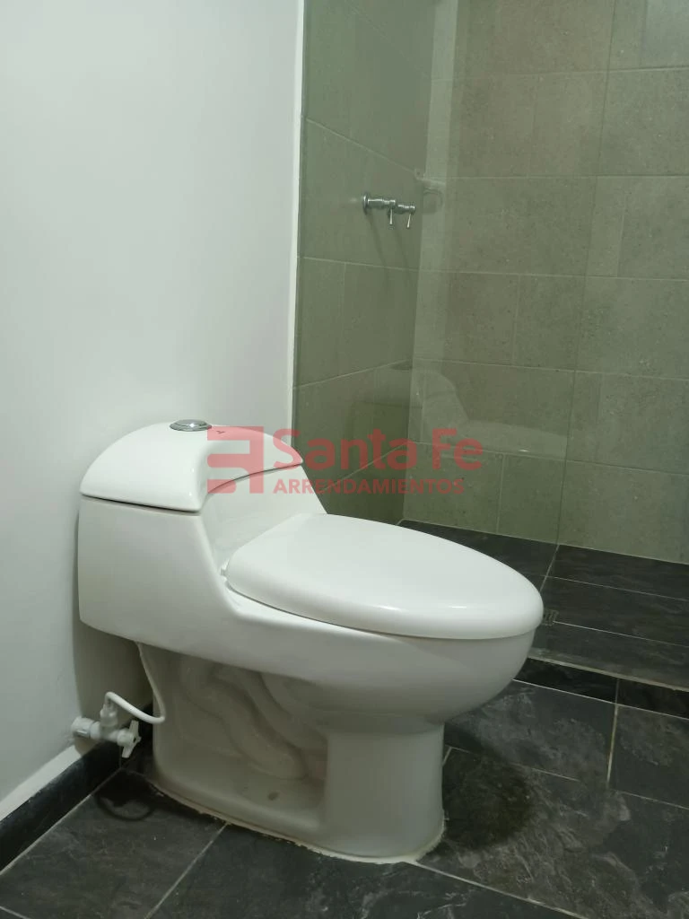 Casa Local en Laureles, Medellín — foto 16