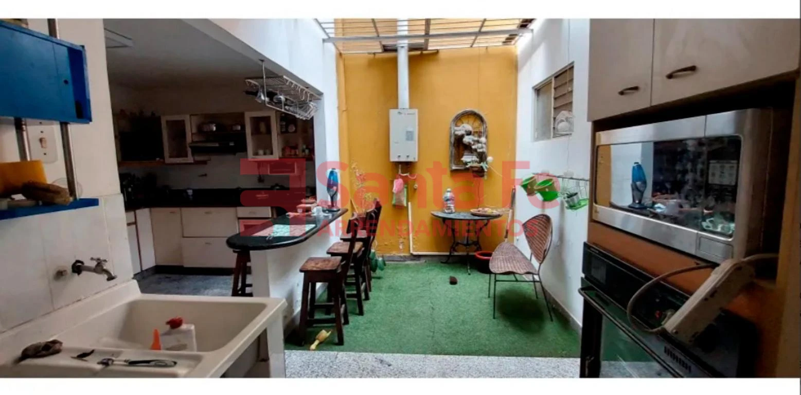 Casa Local en Velodromo, Medellín