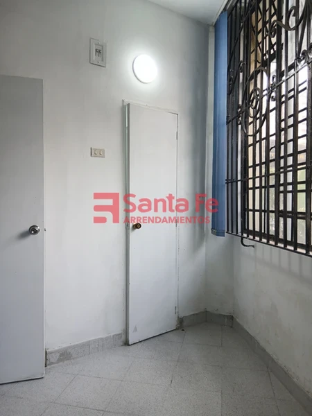 Local en Laureles, Medellín — foto 14