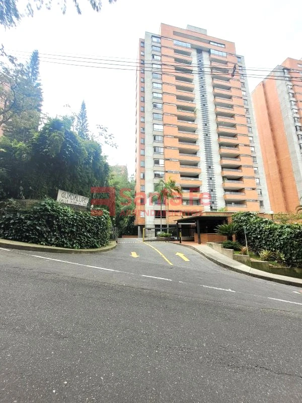 Apartamento en Poblado, Medellín