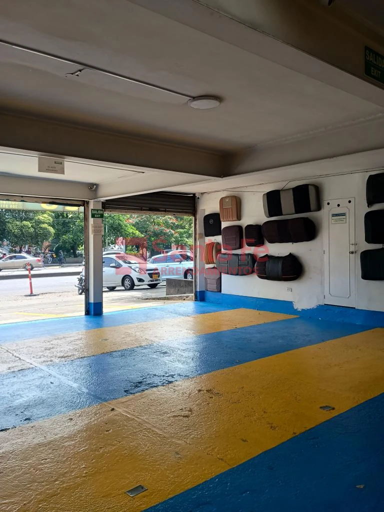 Local en Laureles, Medellín — foto 9