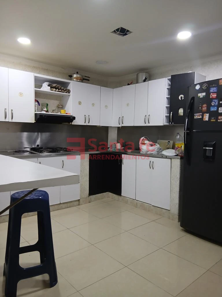 Casa Local en Guayabal, Medellín