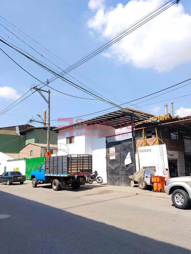 Bodega en Campo Valdés, Medellín
